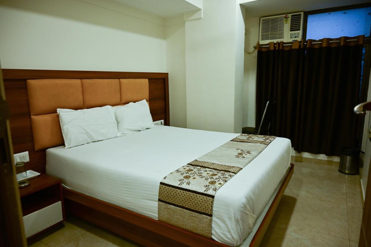Hotel Diamora Residency Thane Buitenkant foto