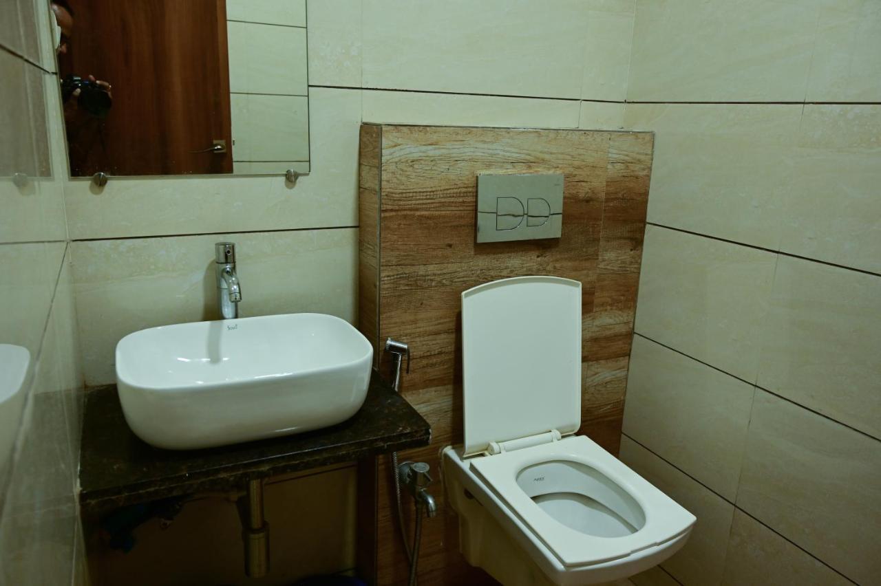 Hotel Diamora Residency Thane Buitenkant foto