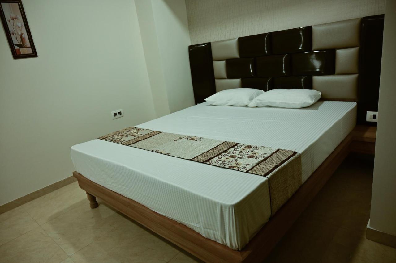 Hotel Diamora Residency Thane Buitenkant foto