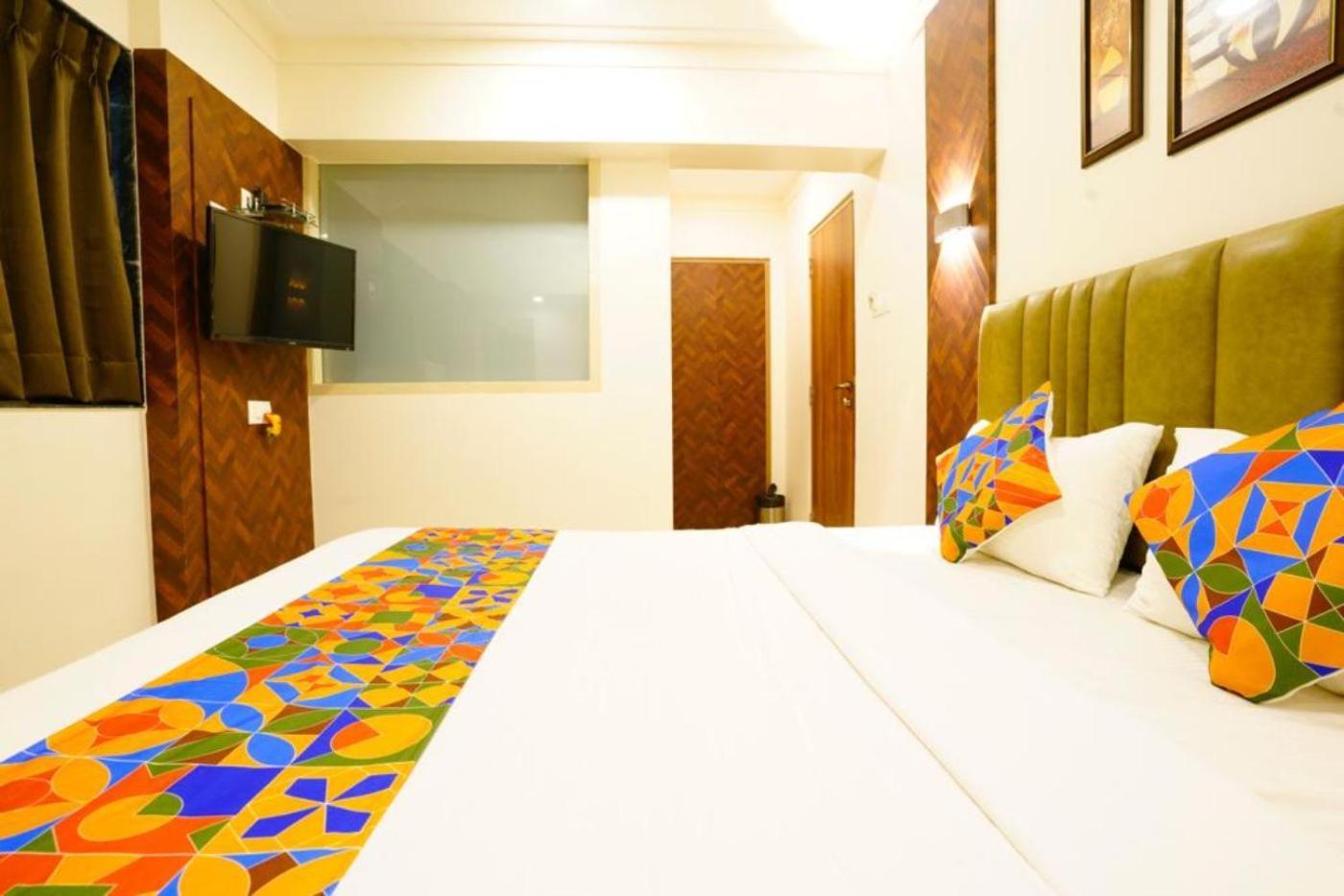 Hotel Diamora Residency Thane Buitenkant foto