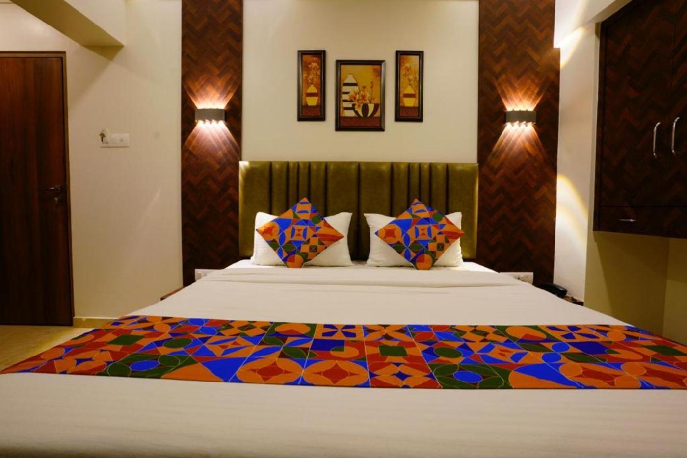 Hotel Diamora Residency Thane Buitenkant foto